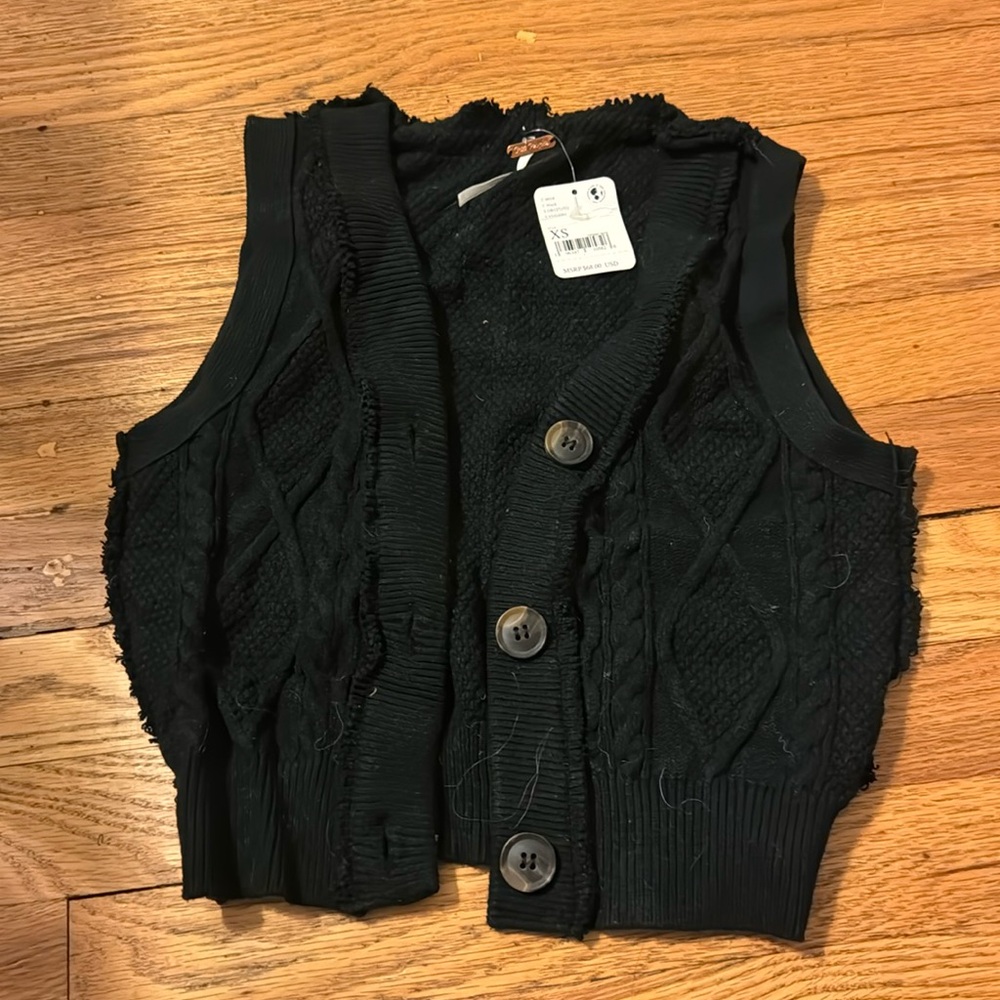 Free People Denson Cropped black Sweater Vest
